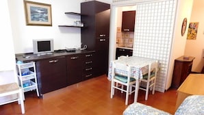Apartment, 1 Bedroom | Living area | TV - Spartano ma Comodo (Levanto)