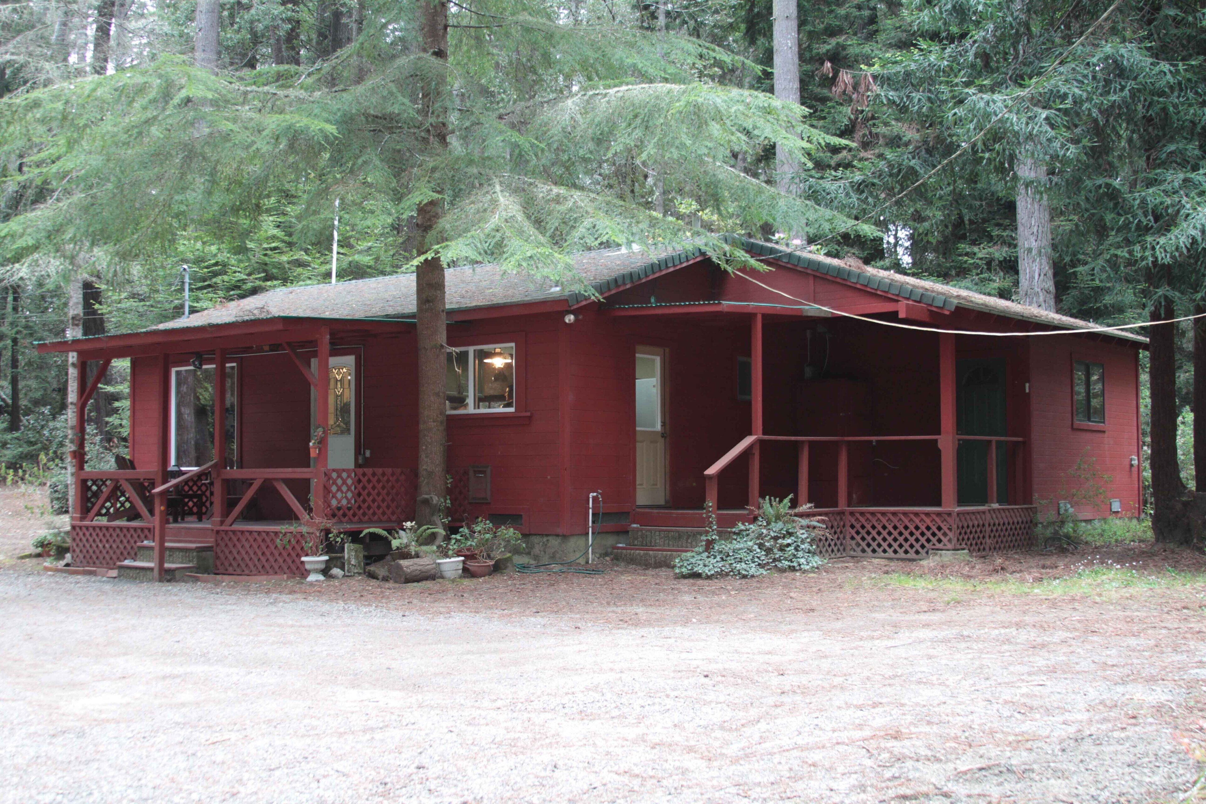Kona Cabin in the Redwoods