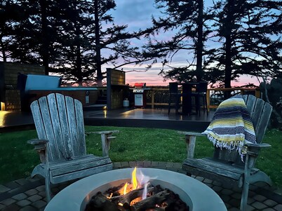 Secluded Coast Retreat with  Ocean-View Hot Tub & Stargazing