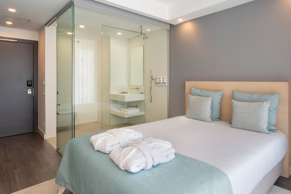 1 bedroom, minibar, in-room safe, desk