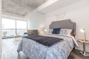 1 bedroom, desk, iron/ironing board, WiFi