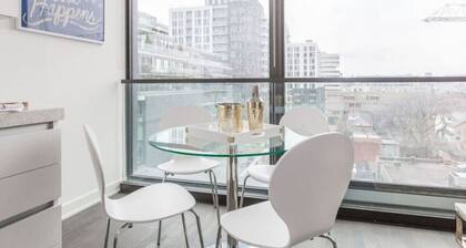 Luxury 1BR in the Heart of King West