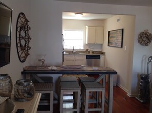 Interior - BRIGADOON CONDOMINIUMS 
2 bed, 1 bath POOL 17 th & OCEAN GREAT LOCATION (North Wildwood)