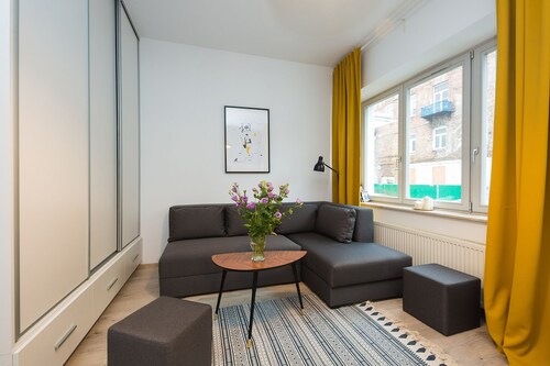 ShortStayPoland Środkowa (B48)