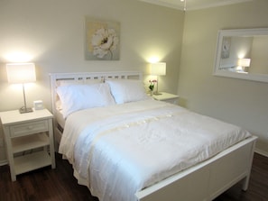1 bedroom, iron/ironing board, free WiFi, bed sheets - Stylish South Lamar Condo (Austin)