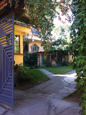 Property entrance - Hotel Tepepul Kaan (San Pedro La Laguna)