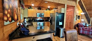 Fridge, microwave, oven, stovetop - Misty Mountain Hideaway · Privacy and Luxury Combined! (Sautee Nacoochee)