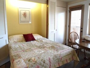 1 camera, una scrivania, ferro/asse da stiro, Wi-Fi gratuito