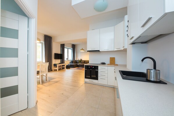 Comfort Apartment, 1 Double Bed with Sofa bed, Non Smoking | Private kitchen | Full-sized fridge, oven, stovetop, dishwasher - ShortStayPoland Środkowa - B49 (Warsaw)