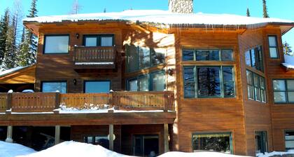 The Lodge at Schweitzer Mountain Resort. Incredible Views.