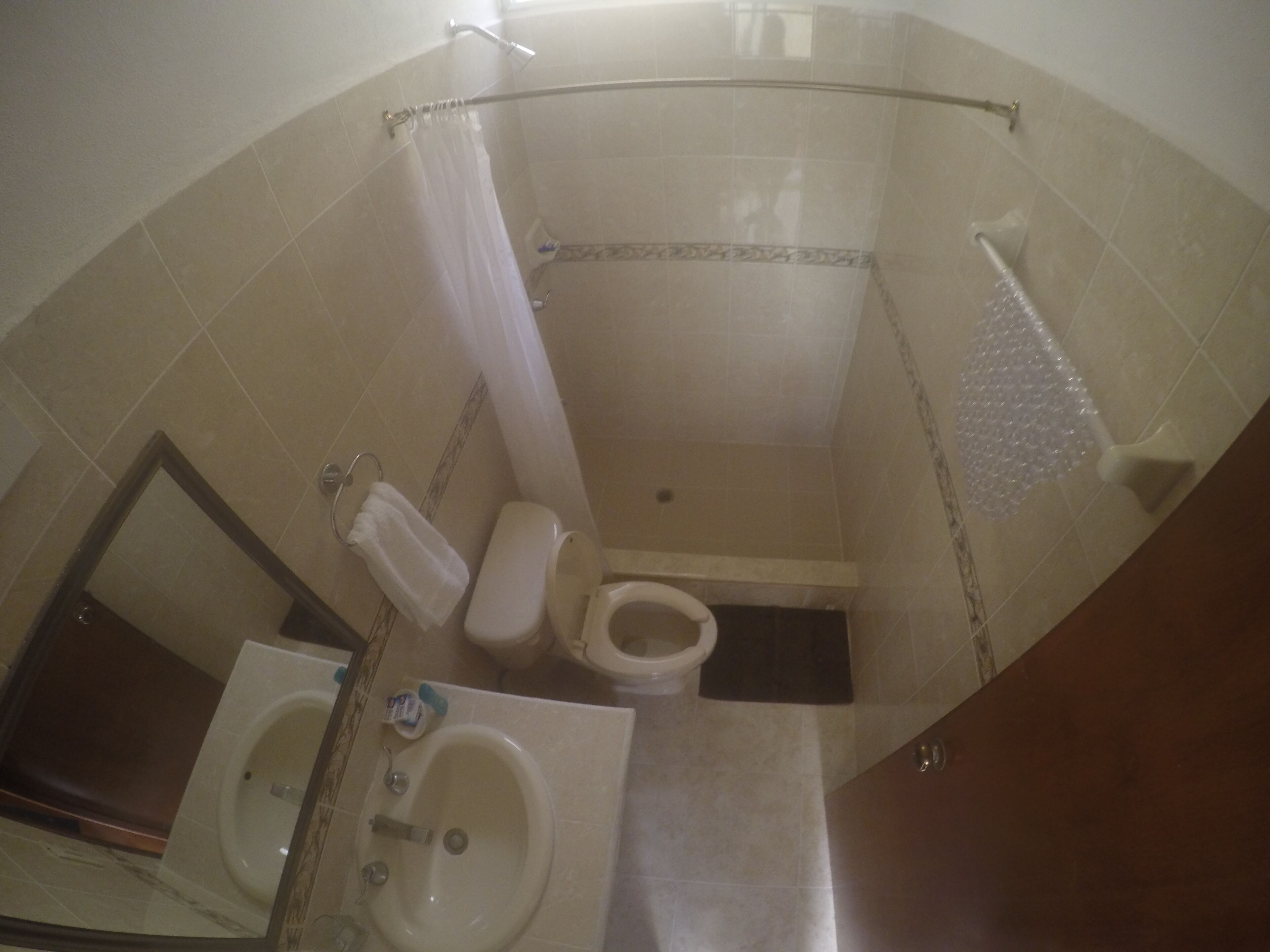 2 Bedroom apartment steps from the Ocean.