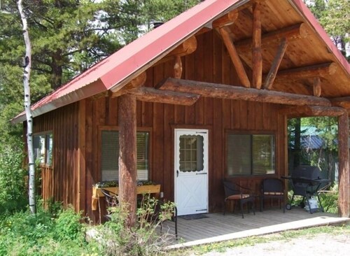 Viihtyisä mökki minuutin päässä Glacierin kahta lääketieteen laaksosta