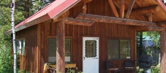 Cozy Cabin Minutes from Glacier's Two Medicine Valley