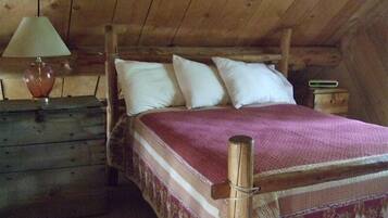 2 makuuhuonetta, silitysrauta/-lauta, vauvan matkasänky, ilmainen Wi-Fi