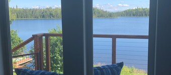 Casa de vacaciones en las orillas aisladas del lago Loon