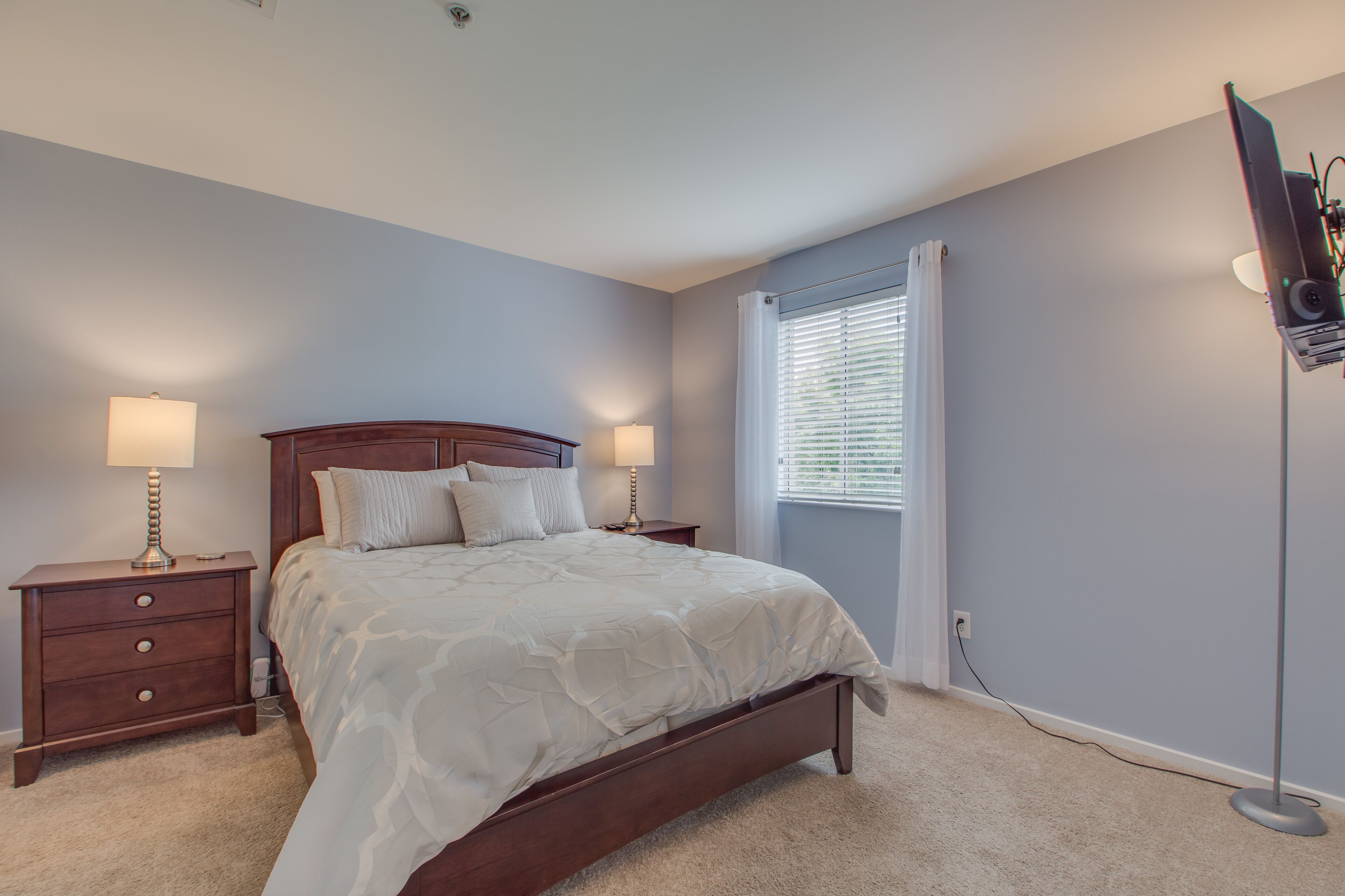 Downtown - Peaceful. Cozy. Best River View And Only Minutes To The Action