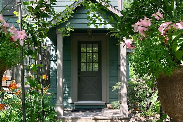 Entrance to Tannery Brook Cottage in July with Front Porch and Day Lilies
