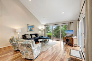 Smart TV, DVD player, books