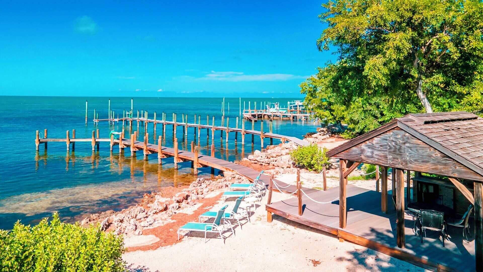 Beach nearby, beach towels