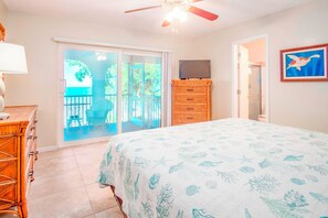 3 bedrooms, free WiFi, bed sheets - Hidden Paradise 3bed/3bath single family home with open water views & dockage (Marathon)