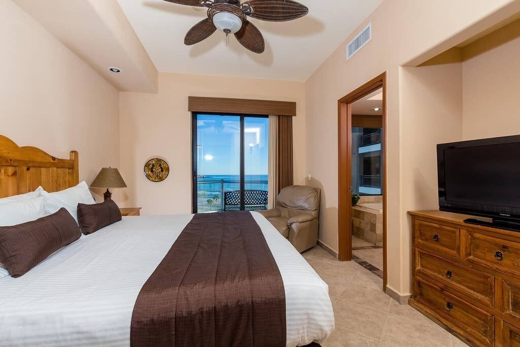 Las Palomas Topaz 608 Three Bedroom - Three Bath, Giant 3 Bed 3 Bath Corner Unit at Las Palomas - Wr