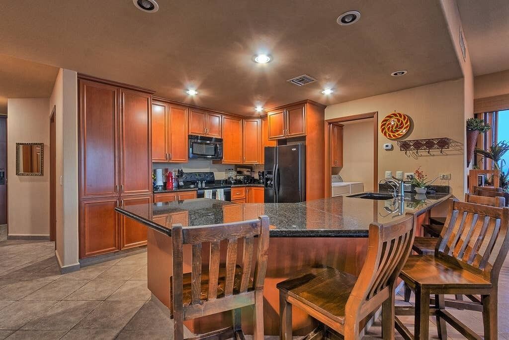 Las Palomas Topaz 608 Three Bedroom - Three Bath, Giant 3 Bed 3 Bath Corner Unit at Las Palomas - Wr