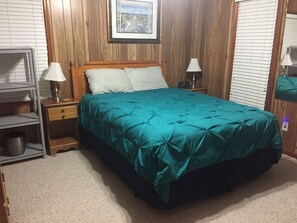 3 chambres, fer et planche à repasser, accès au Wi-Fi (inclus)