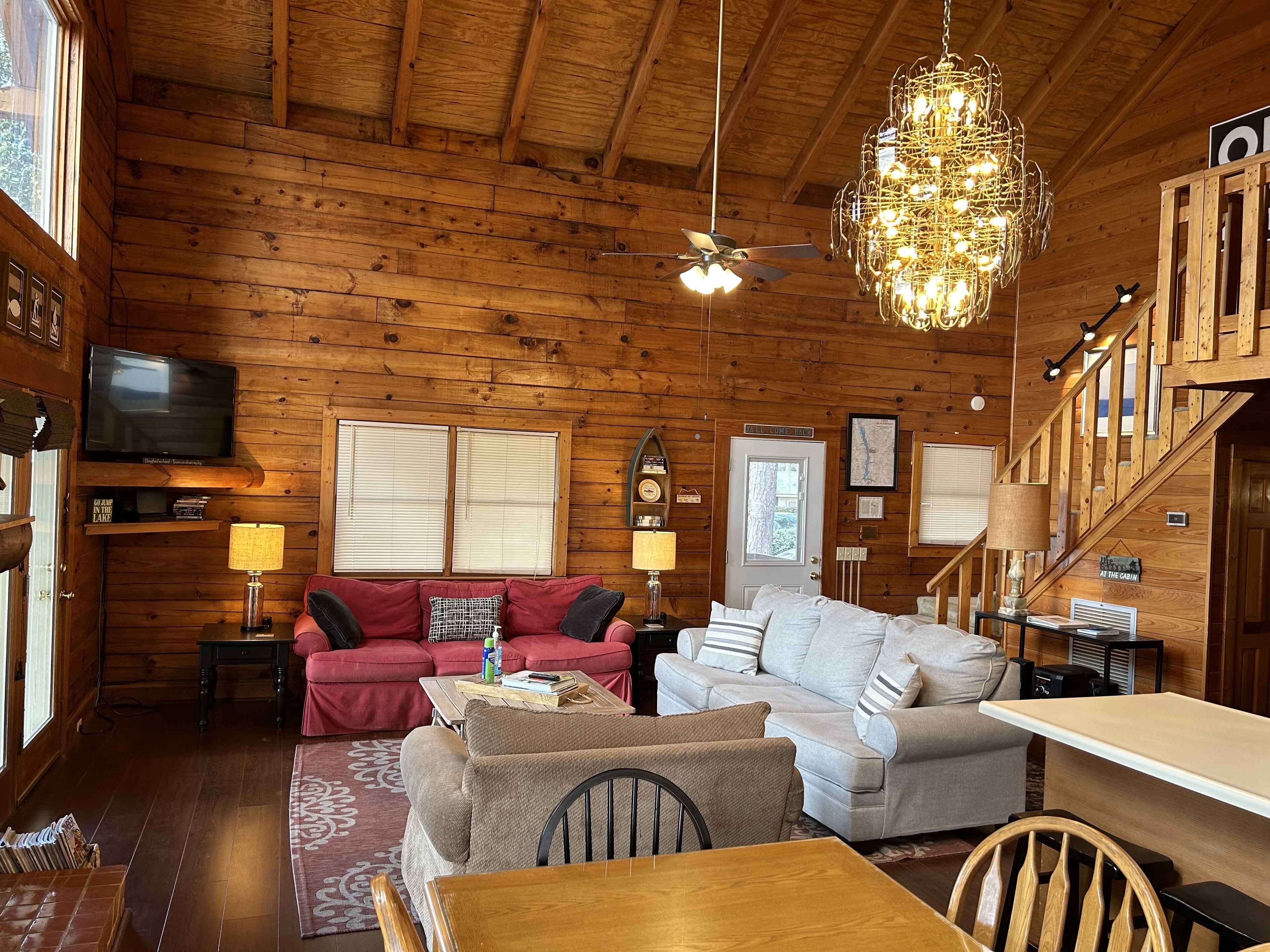 Log Cabin Home * Fantastic Sunsets! * Private Boat Ramp * Big Water * Fiber Wifi