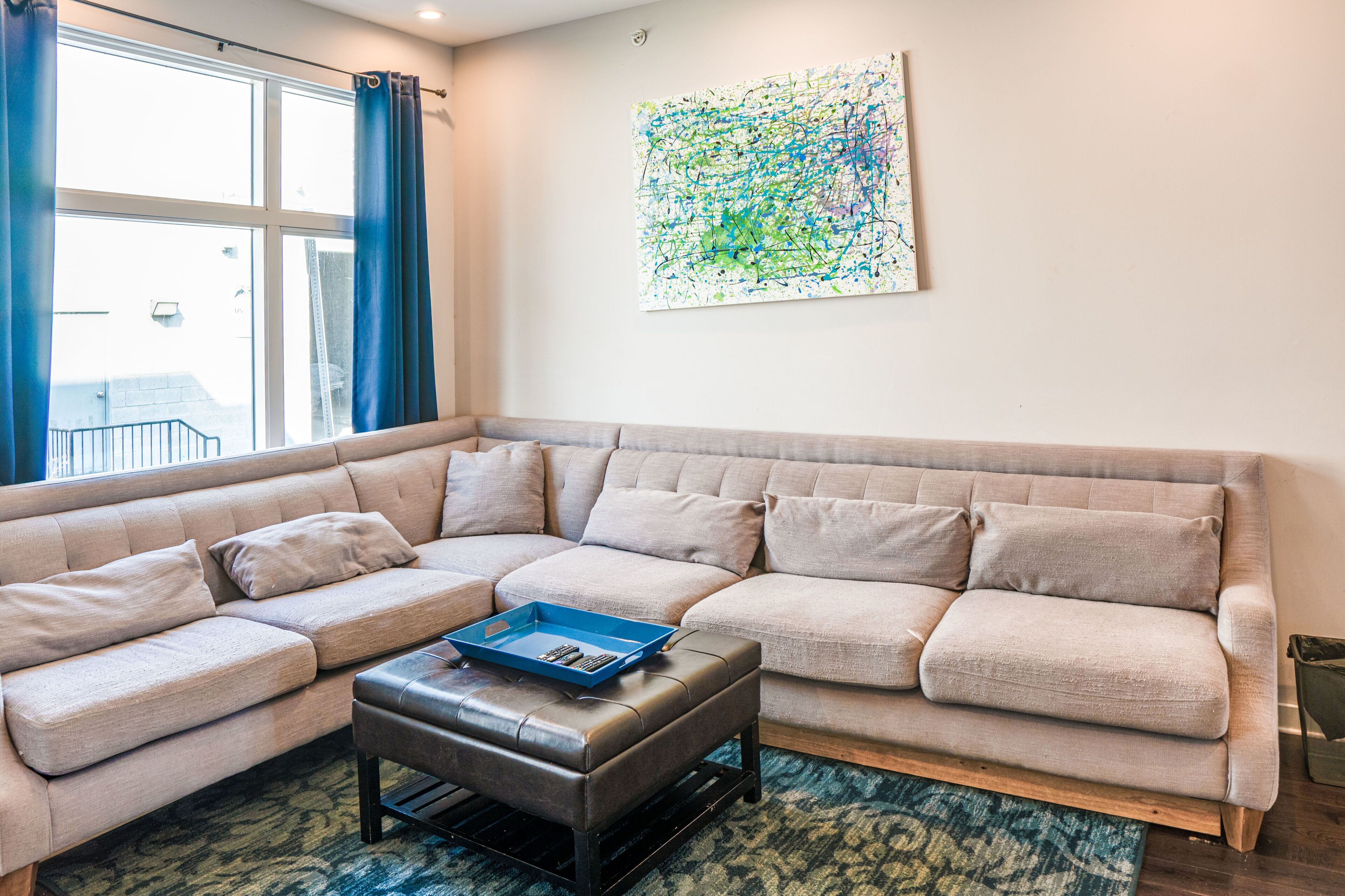 Modern, Chef's Kitchen, Rooftop Deck, 6 Beds, 3 Spa-Like Bathrooms 