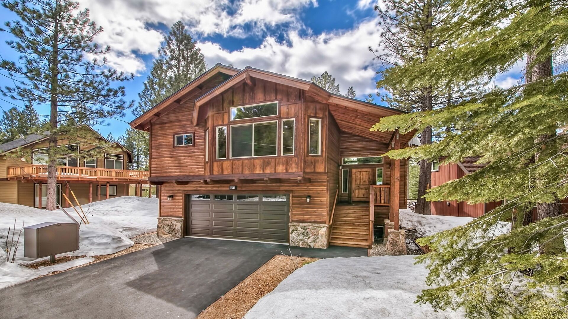 Luxury South Lake Tahoe Cabin!