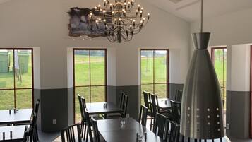 Daily buffet breakfast (SEK 125 per person)