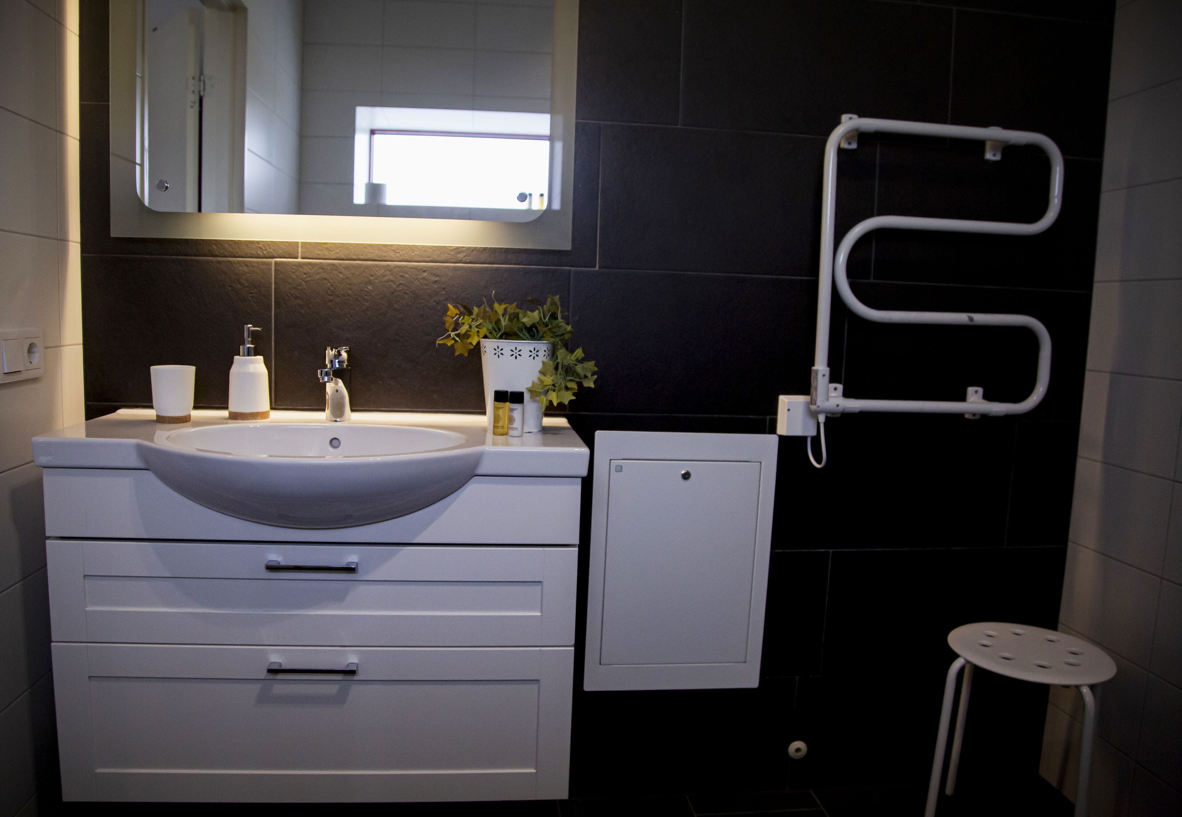 quadruple room, garden view | bathroom | shower, hair dryer