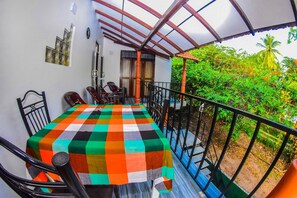 Daily local cuisine breakfast (USD 4 per person)