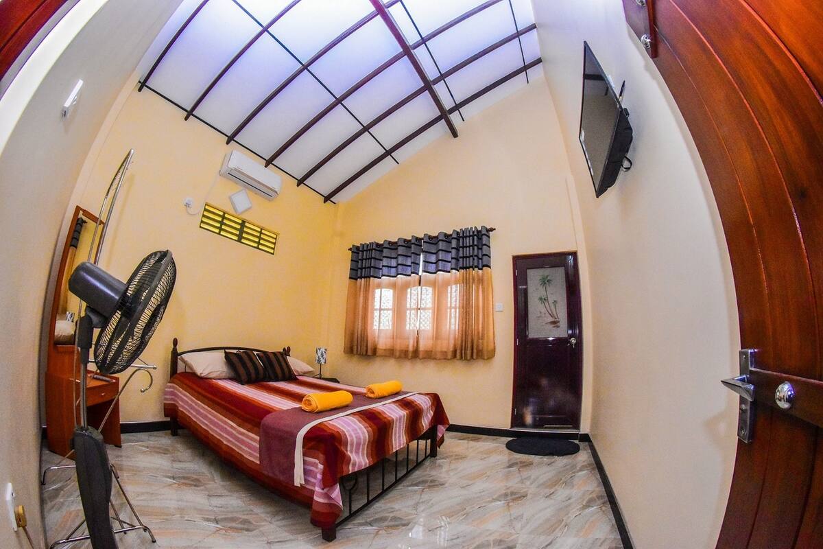 Standard Double Room | Premium bedding, desk, soundproofing, WiFi (free)