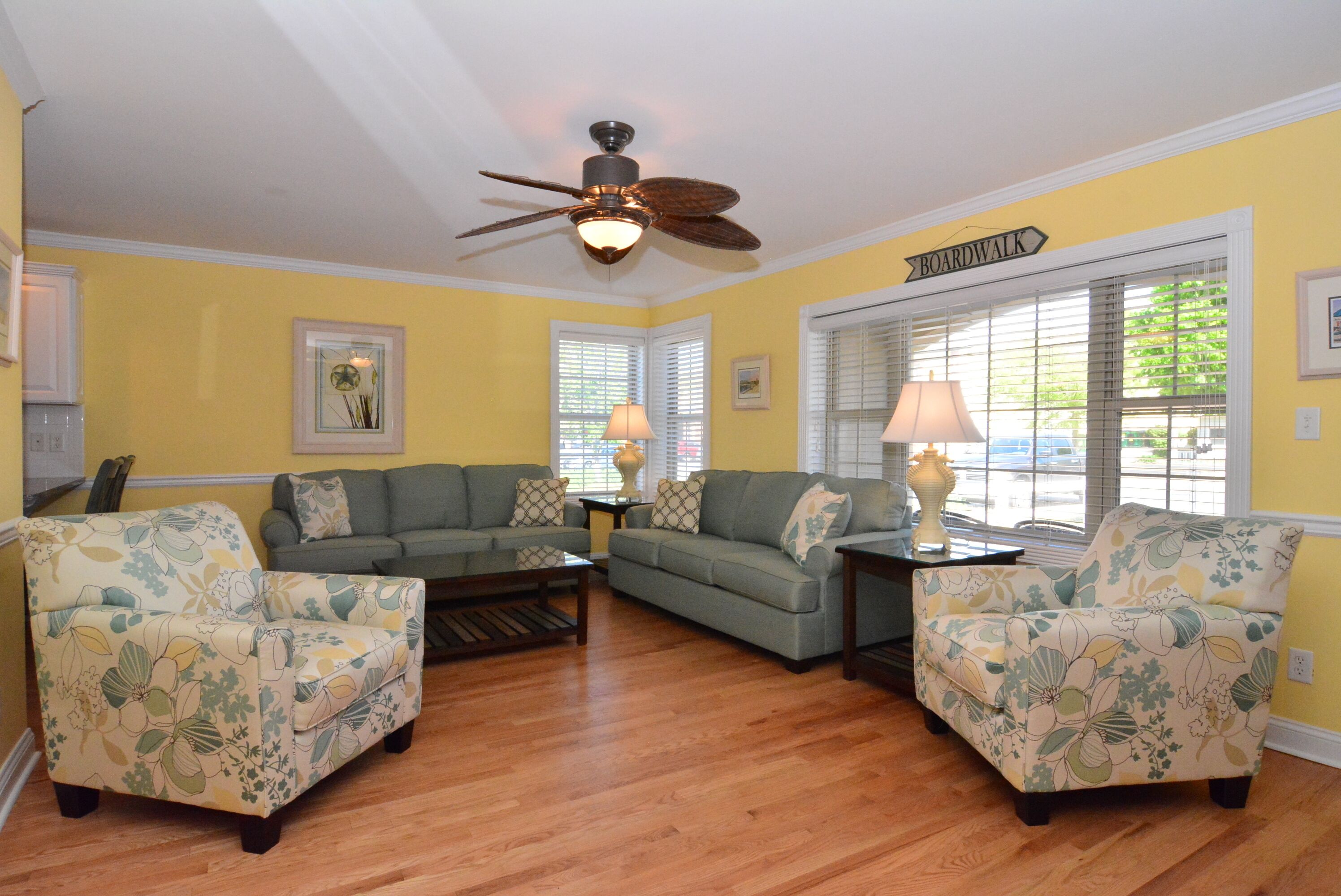 Ocean Block Sleeps 16 Walk to everything! Now booking for 2023!