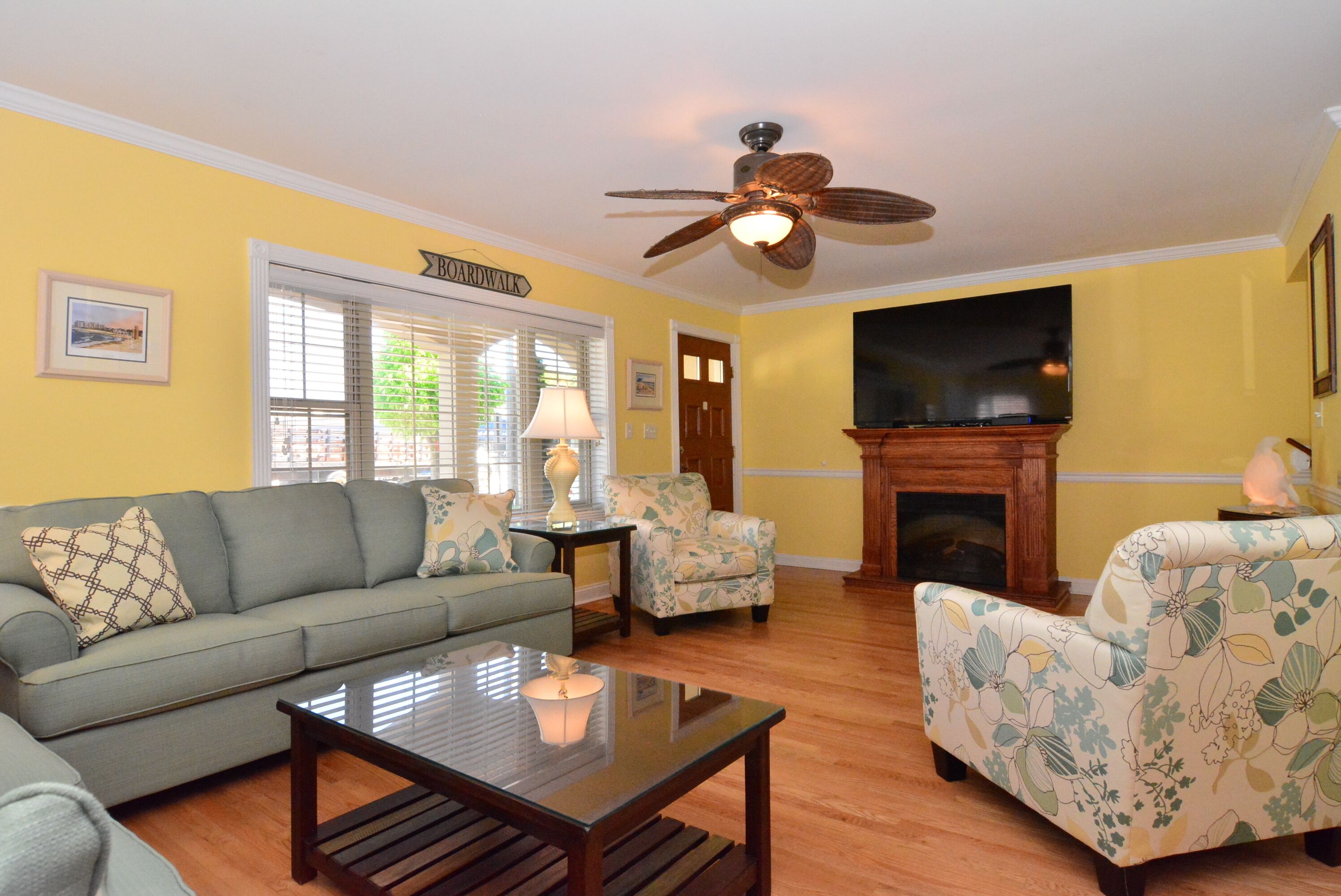 Ocean Block Sleeps 16 Walk to everything! Now booking for 2023!