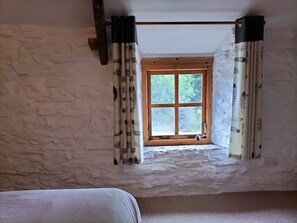 2 soverom, strykejern/-brett, reiseseng for barn og wi-fi (inkludert)