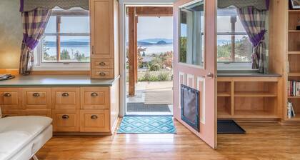 Spectacular Views - North Whidbey