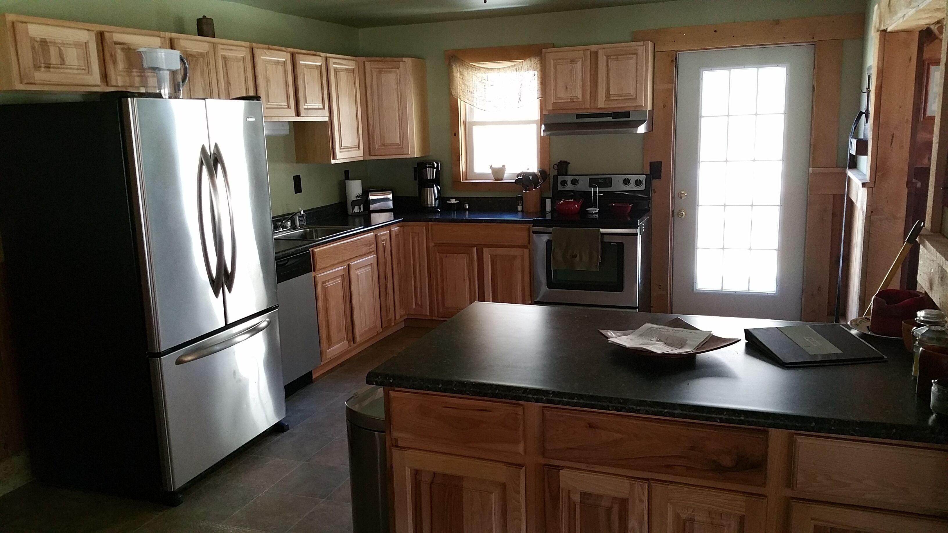 A Beautiful Cabin on Pine Creek. Hike, Bike, Ride, Float Right From the Cabin.