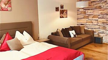 In-room safe, desk, soundproofing, free WiFi