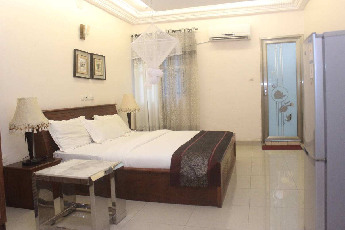 Executive Suite, 1 King Bed, Non Smoking