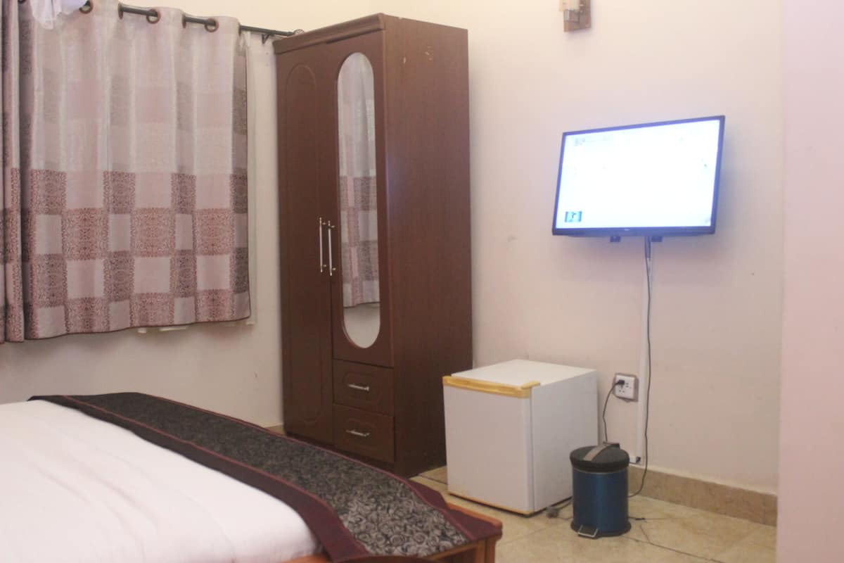 Standard Room, 1 Large Single Bed, Non Smoking