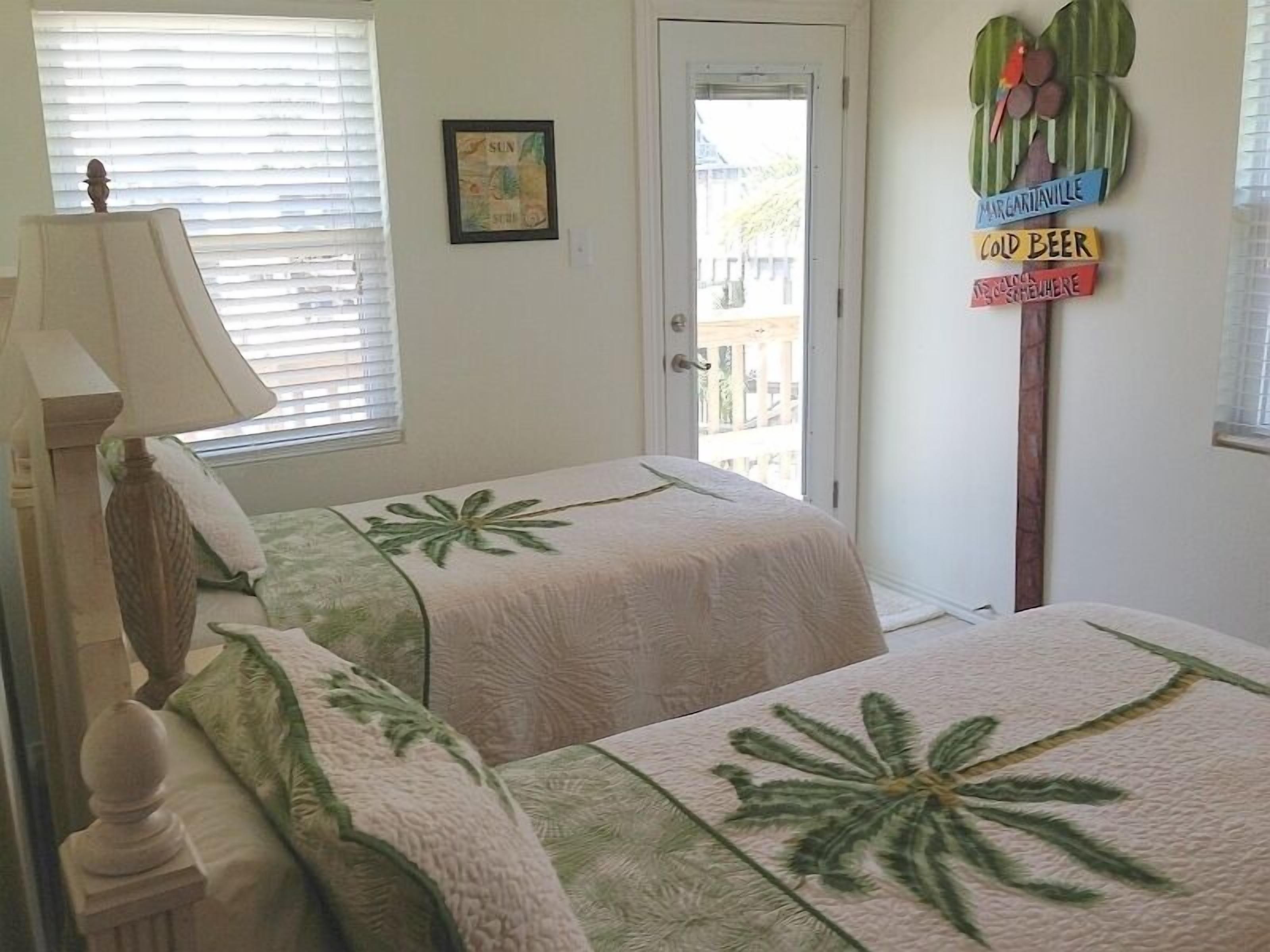 Surfside Beach, TX, Dolphin Lane Canal House