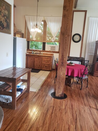 Beautiful Loft Apartment Centrally Located for Recreation.