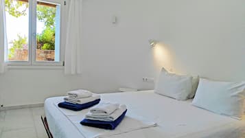 2 makuuhuonetta, tallelokero huoneessa, silitysrauta/-lauta, Wi-Fi