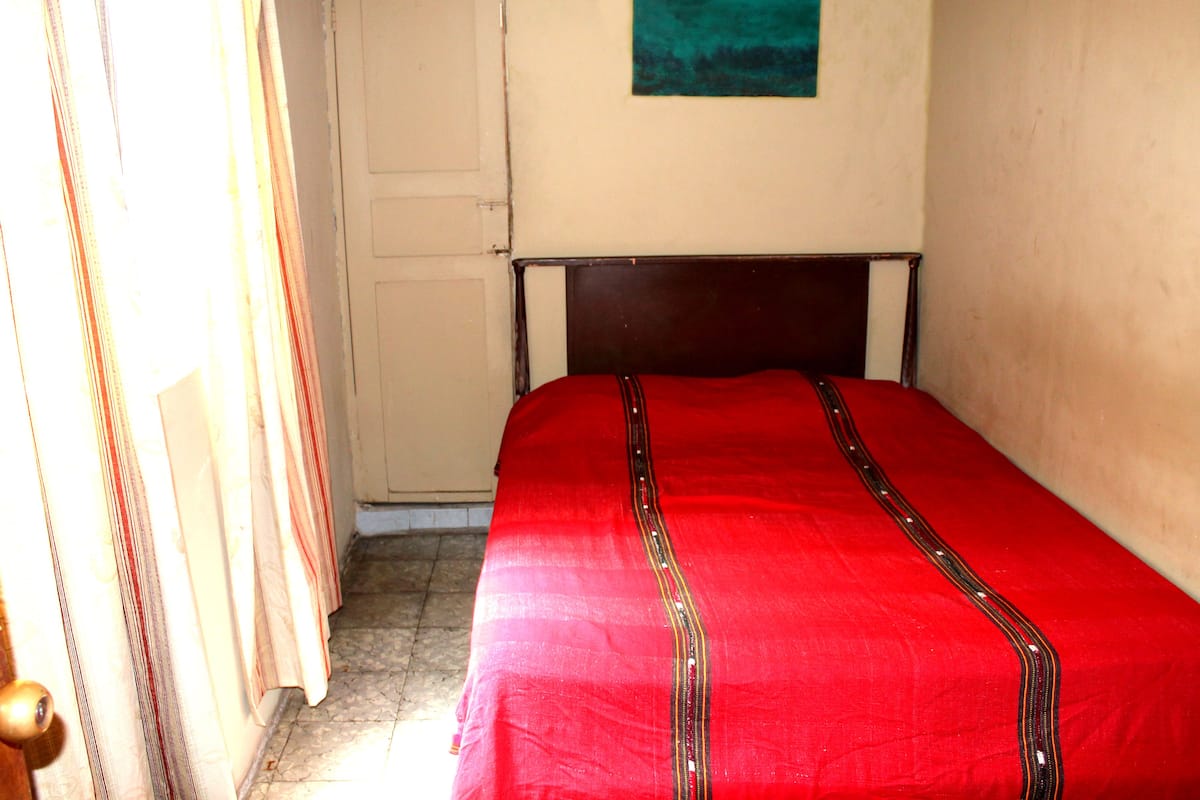 Kamar Double Basic, 1 Tempat Tidur Double, Bebas Asap Rokok | Wi-Fi gratis dan seprai linen