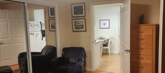 Wonderful Newly Remodeled Studio 