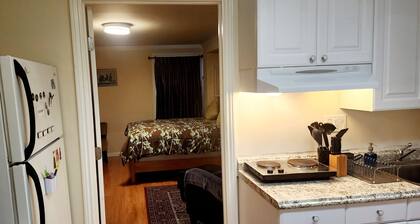 Wonderful Newly Remodeled Studio
