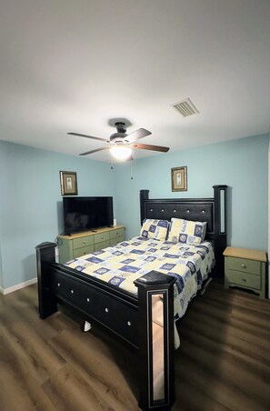 6 sovrum, strykjärn/strykbräda, gratis wi-fi och sängkläder