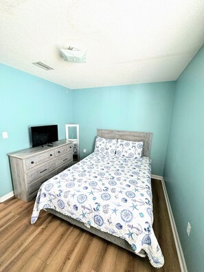 6 habitaciones, tabla de planchar con plancha y wifi gratis 